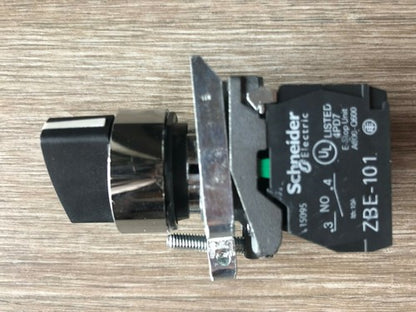 1PC Schneider XB4BD33 Selector Switch Free Shipping