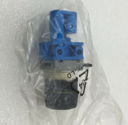 Festo SV-3-M5 6817 Front Panel Mount Valve One Free Shipping SV3M5