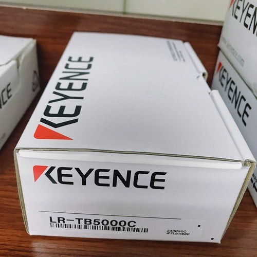 Keyence LR-TB5000C Laser Sensor LRTB5000C 1PC ping