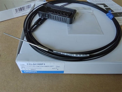 Omron E32-DC200F4 Photoelectric Switch E32DC200F4 One Free Shipping