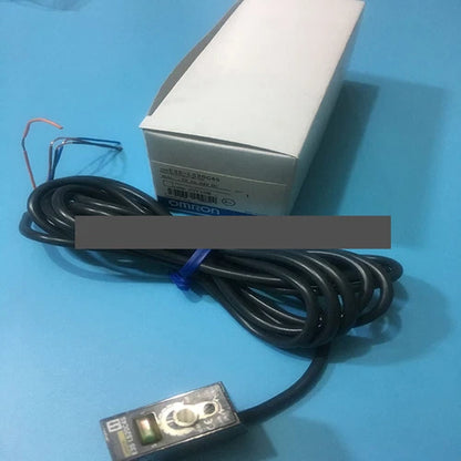 Omron E3S-LS20C4S Photoelectric Switch One E3SLS20C4S Free Shipping