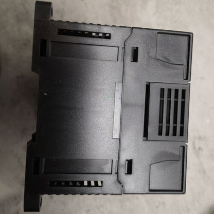 Omron CP1L-M40DT1-D Programmable Controller - New in Box - OMRON
