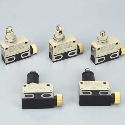 Omron D4E-1E10N Limit Switch D4E1E10N Free Shipping One
