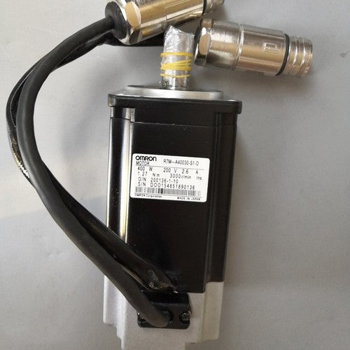 Omron R7M-A40030-S1-D Servo Motor One ping R7MA40030S1D