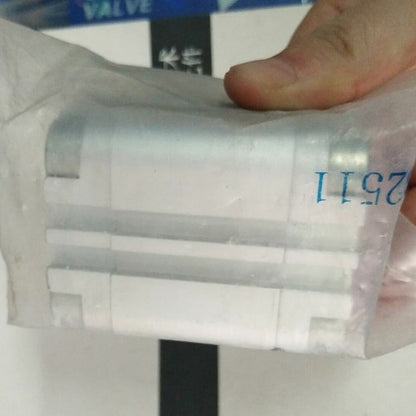 1PC Festo ADVU-32-20-P-A 156533 ADVU3220PA Cylinder Free Shipping