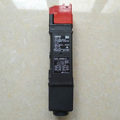 1PC Omron D4SL-N4NDA-D Safety Door Switch D4SLN4NDAD ping