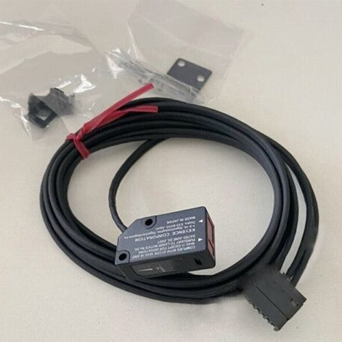 Keyence LV-NH42 Laser Sensor LVNH42 ping 1PC