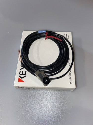 Keyence EX-614V Proximity Sensor Switch EX614V ping 1PC