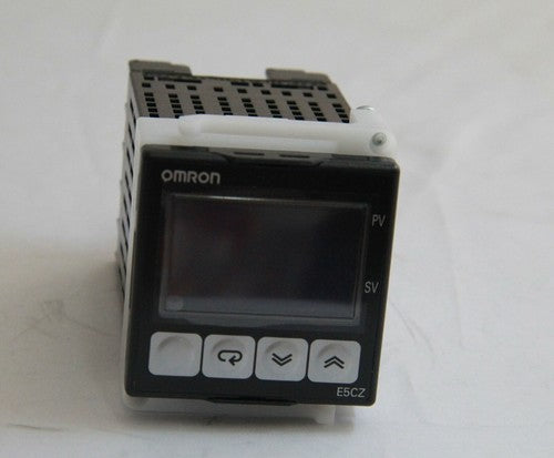 Omron E5CZ-Q2MT Temperature Controller One Free Shipping E5CZQ2MT