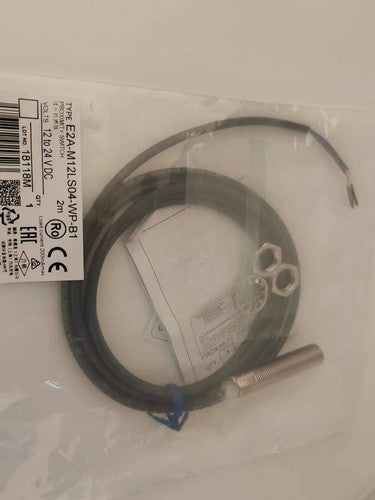 1PC Omron E2A-M12LS04-WP-B1 Proximity Sensor E2AM12LS04WPB1 Free Shipping
