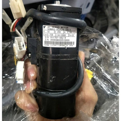 Yaskawa SGMAH-A5A2A-YR11 Servo Motor 1PC SGMAHA5A2AYR11 ping