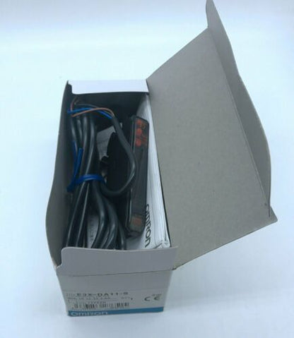 1PC Omron E3X-DA11-S E3XDA11S Photoelectric Switch Free Shipping