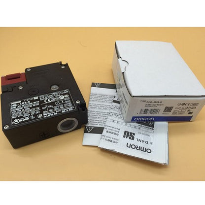 OMRON D4NL-4AFA-B Safety Gate Switch D4NL4AFAB One Free Shipping