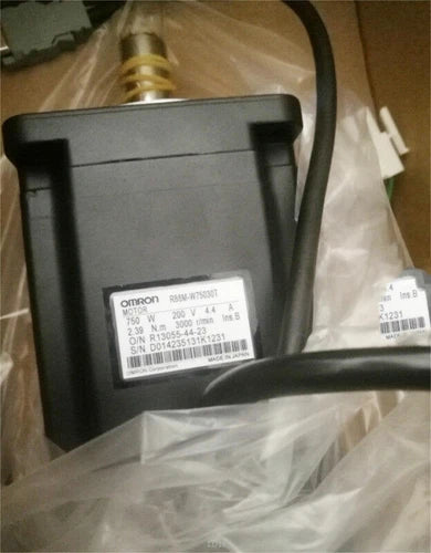 Omron R88M-W75030T-B Servo Motor 1PC ping R88MW75030TB