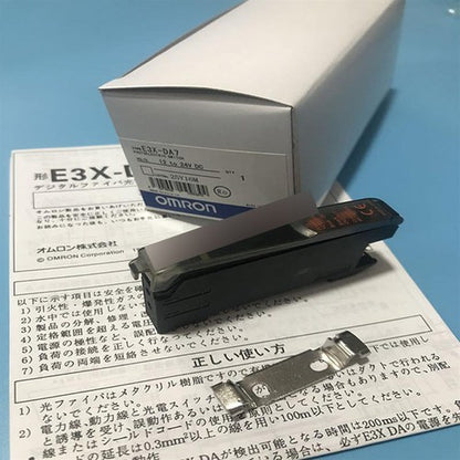 Omron E3X-DA7 Photoelectric Switch One E3XDA7 Free Shipping
