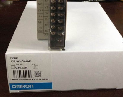 Omron CS1W-DA041 PLC Module One ping CS1WDA041