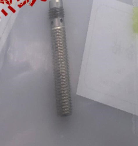 Omron E2A-S08LS02-M5-B2 Proximity Switch E2AS08LS02M5B2 One Free Shipping