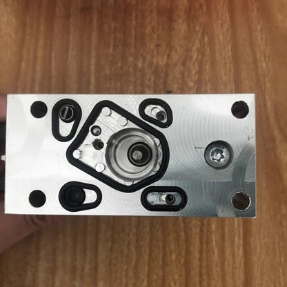 1PC  DANFOSS 11166829 Proportional Valve ping