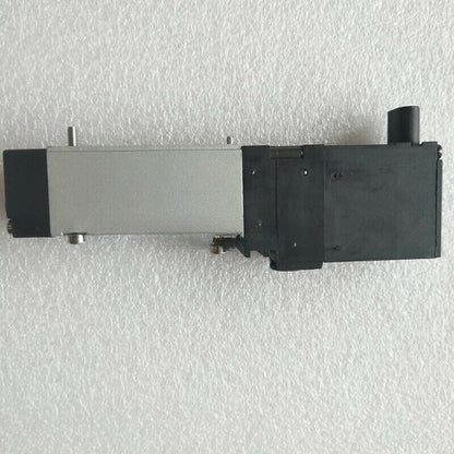 Festo MT2H-5/3E-4,0-S-VI-B MT2H-5/3E-4.0-S-VI-B solenoid Solenoid Valve One