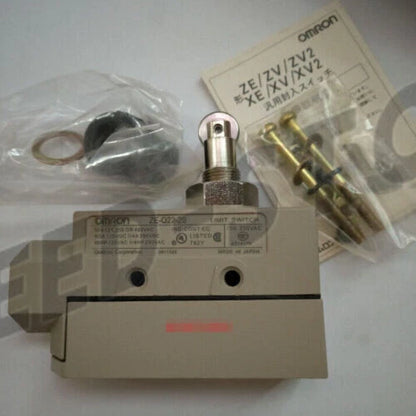 1PCS Omron ZE-Q22-2S Limit Switch Side Mount ZEQ222S