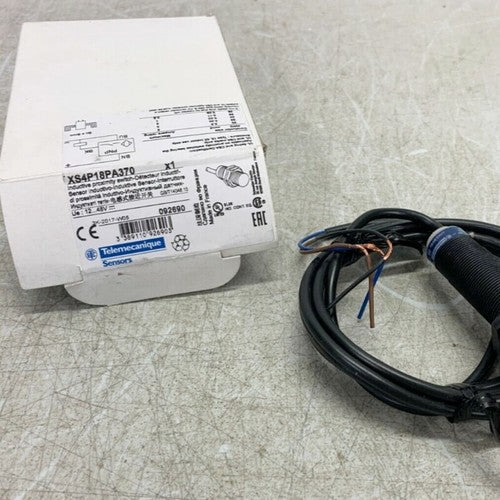 1PC XS4P18PA370 sensor Free Shipping