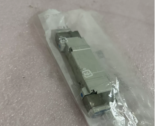 1PC SMC SY7340-5DZ Solenoid Valve SY73405DZ Free Shipping