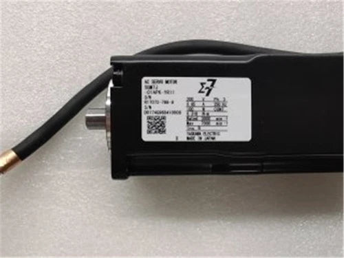 Yaskawa SGM7J-01APK-YR11 Servo Motor 1PC SGM7J01APKYR11 ping