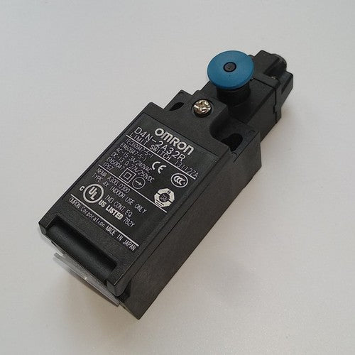 OMRON D4N-2A32R Limit Switch D4N2A32R Free Shipping One