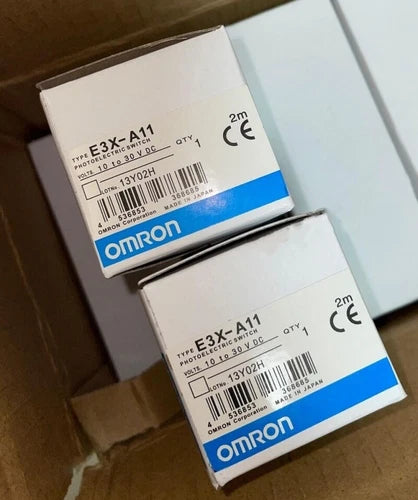 Omron E3X-A11 Photoelectric Switch Free Shipping One E3XA11