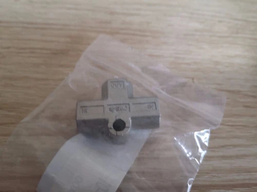 1PC  SMC VR1210-01 Moving valve VR121001 Free Shipping