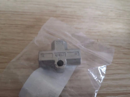 1PC  SMC VR1210-01 Moving valve VR121001 Free Shipping