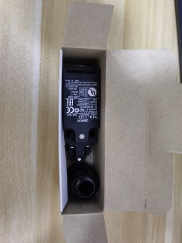 OMRON D4N-1132 Limit Switch D4N1132 Free Shipping One