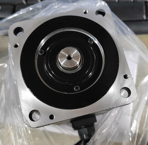 Yaskawa SGMPH-02ANA-YR11 Servo Motor 1PC SGMPH02ANAYR11 ping