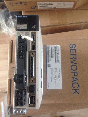 Yaskawa SGD7S-2R8A00A002 Servo Driver 1PC ping SGD7S2R8A00A00