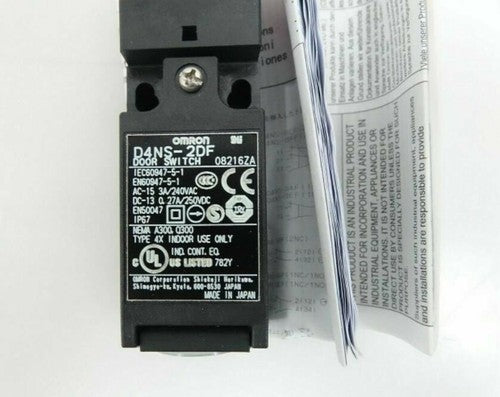 OMRON D4NS-2DF Safety Door Switch D4NS2DF  Free Shipping One