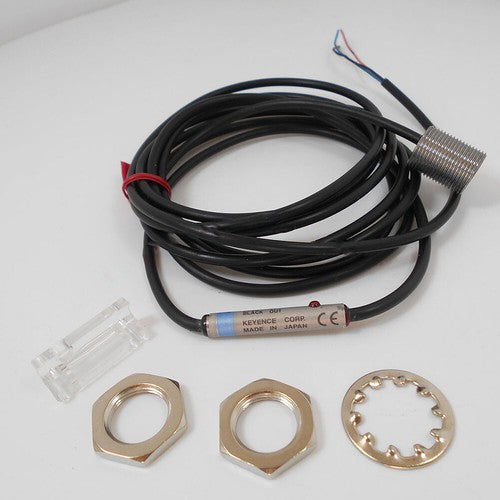 Keyence EM-014P Proximity Sensor EM014P Free Shipping 1PC