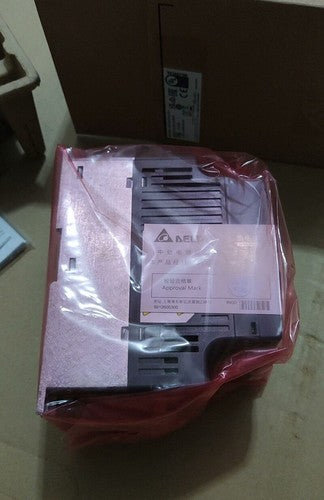 One Delta VFD022EL43A Frequency Converter 380V 2.2KW ping