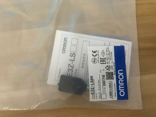 Omron E3Z-LS88 Photoelectric Switch One Free Shipping E3ZLS88