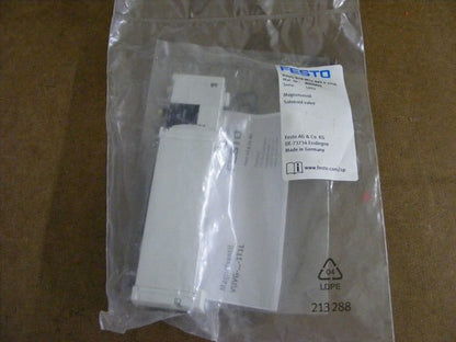 1PC Festo VUVG-B18-M52-RZT-F-1T1L 8004891 Solenoid Valve Free Shipping