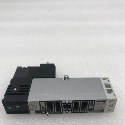 Festo VSVA-B-M52-MH-A2-1C1 546703 Solenoid Valve One VSVABM52MHA21C1