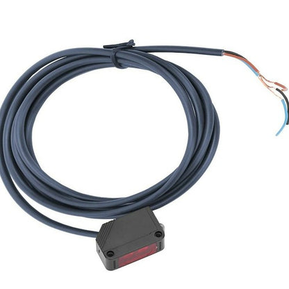 Omron E3Z-D82 Photoelectric Switch Sensor Free Shipping One E3ZD82