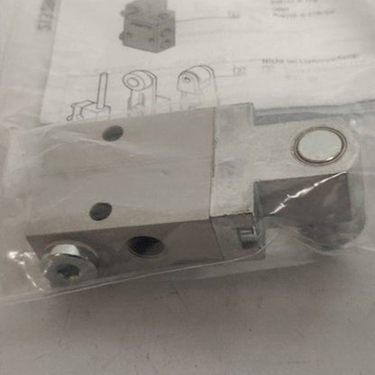 Festo RW/O-3-1/8 4937 Roller Lever Valve One Free Shipping RW/O31/8