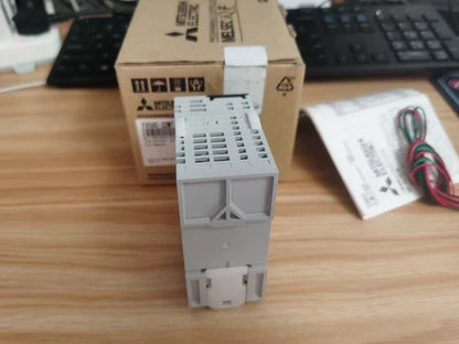 Mitsubishi FX5UC-32MT/D PLC One ping FX5UC32MT/D