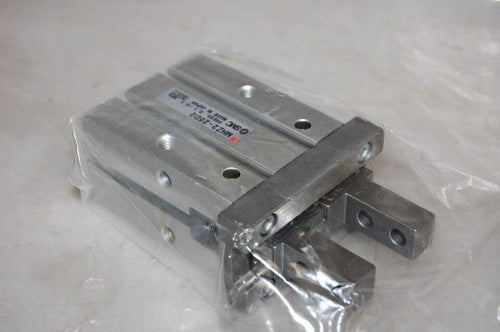 1PC SMC MHZ2-25D2 Cylinder MHZ225D2 Free Shipping