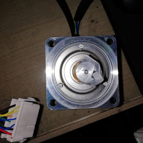 Yaskawa SJME-02AMB41 AC Servo Motor 1PC ping SJME02AMB41