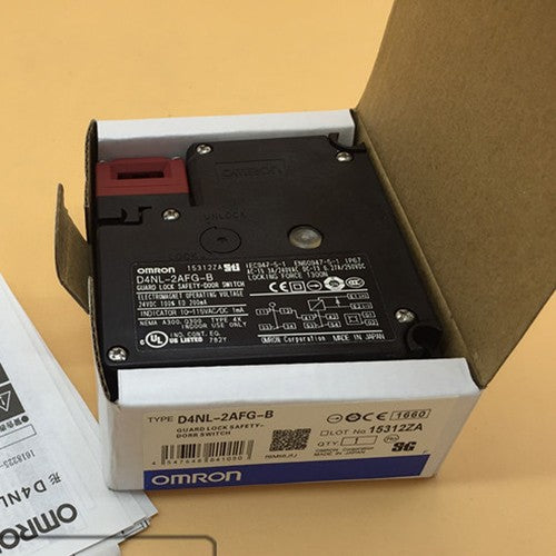 OMRON D4NL-2AFG-B Safety Door Switch D4NL2AFGB One Free Shipping