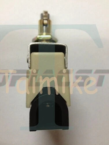 Panasonic AZ7311 Limit Switch 1PC Free Shipping