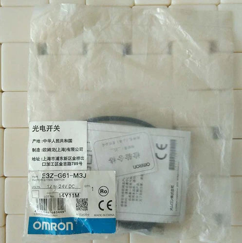 Omron E3Z-G61-M3J Photoelectric Sensor Free Shipping One E3ZG61M3J