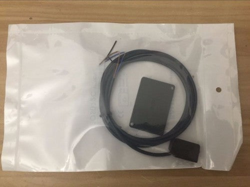 BALLUFF BOS 5K-PS-RR10-02 Proximity Switch One Free Shipping