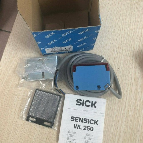 One SICK WL250-S132 6010611 Photoelectric Sensor WL250S132